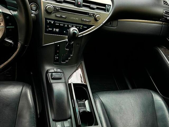 Лексус РХ, объемом двигателя 3.5 л и пробегом 152 тыс. км за 21000 $, фото 6 на Automoto.ua