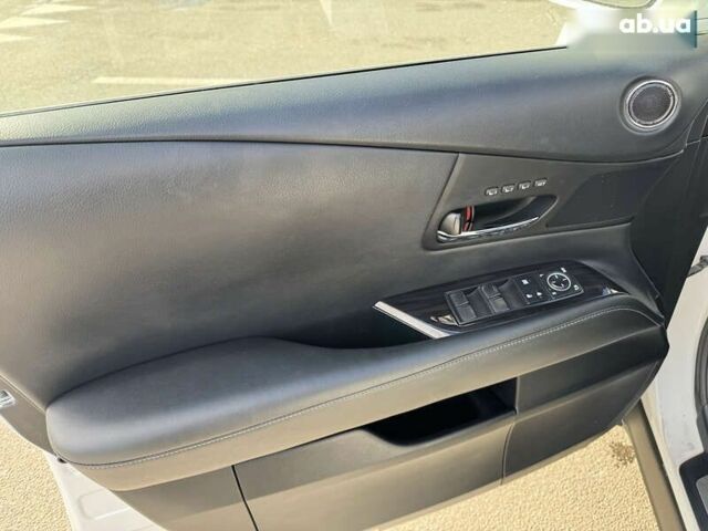 Лексус РХ, об'ємом двигуна 2.7 л та пробігом 83 тис. км за 25790 $, фото 20 на Automoto.ua