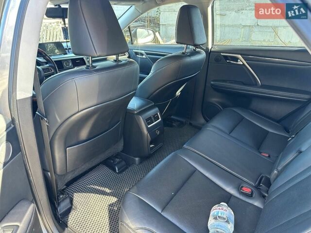 Лексус РХ, объемом двигателя 3.5 л и пробегом 99 тыс. км за 26500 $, фото 6 на Automoto.ua