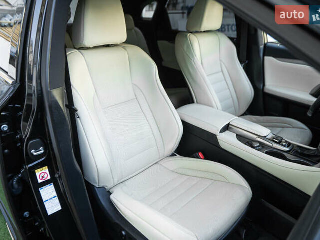 Лексус РХ, объемом двигателя 2 л и пробегом 135 тыс. км за 34500 $, фото 50 на Automoto.ua