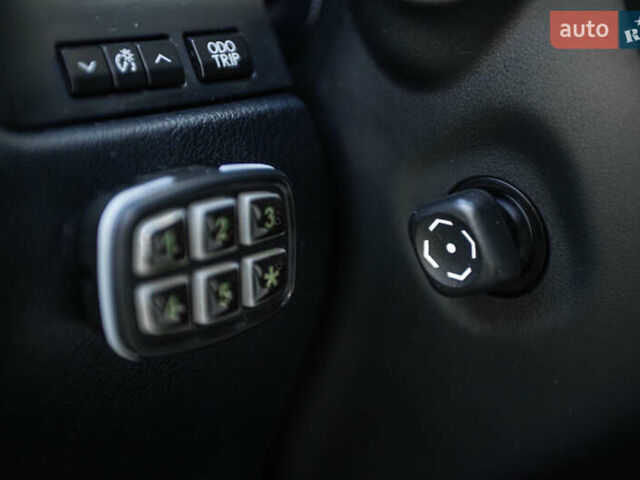 Лексус РХ, объемом двигателя 2 л и пробегом 135 тыс. км за 34500 $, фото 31 на Automoto.ua