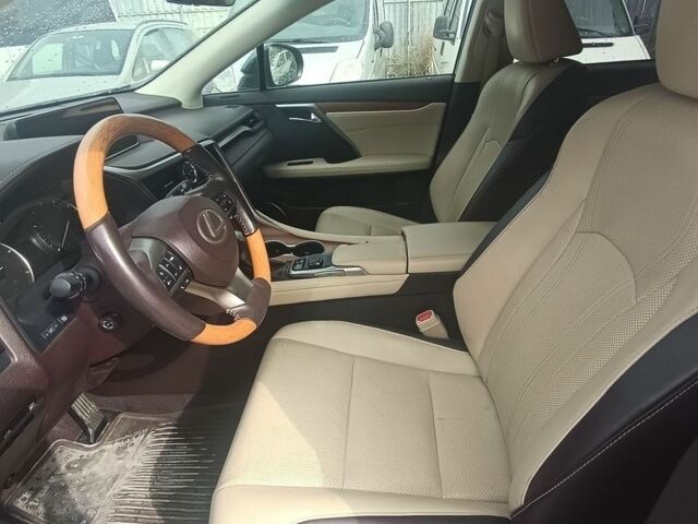 Лексус РХ, объемом двигателя 3.46 л и пробегом 180 тыс. км за 37000 $, фото 7 на Automoto.ua