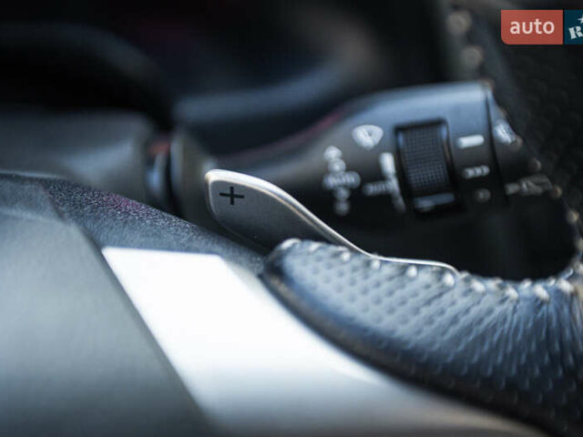 Лексус РХ, объемом двигателя 2 л и пробегом 135 тыс. км за 34500 $, фото 36 на Automoto.ua