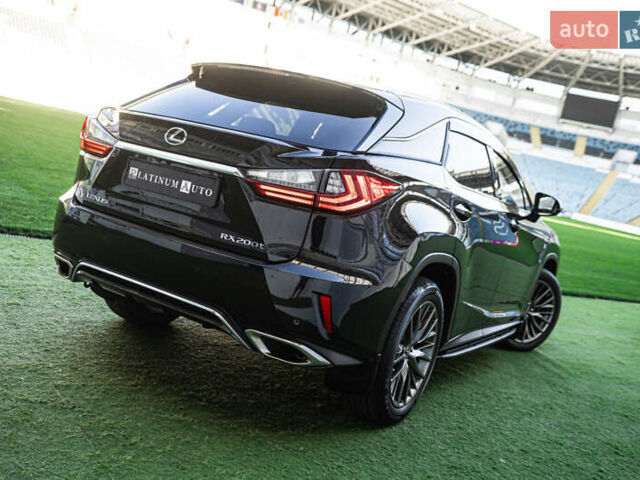 Лексус РХ, объемом двигателя 2 л и пробегом 135 тыс. км за 34500 $, фото 15 на Automoto.ua