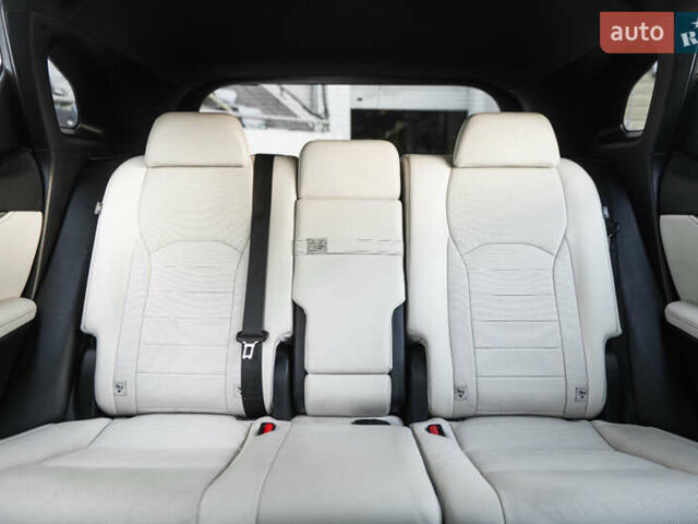 Лексус РХ, объемом двигателя 2 л и пробегом 135 тыс. км за 34500 $, фото 52 на Automoto.ua