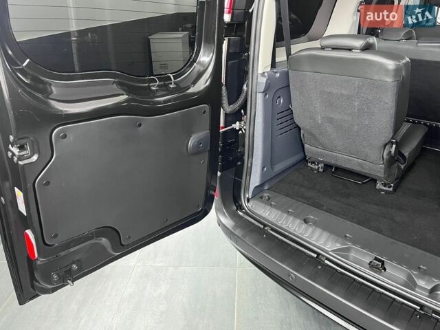 Лексус РХ, объемом двигателя 2 л и пробегом 149 тыс. км за 25900 $, фото 10 на Automoto.ua