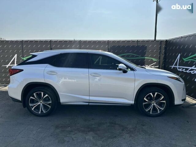 Лексус РХ, объемом двигателя 2 л и пробегом 69 тыс. км за 33500 $, фото 5 на Automoto.ua
