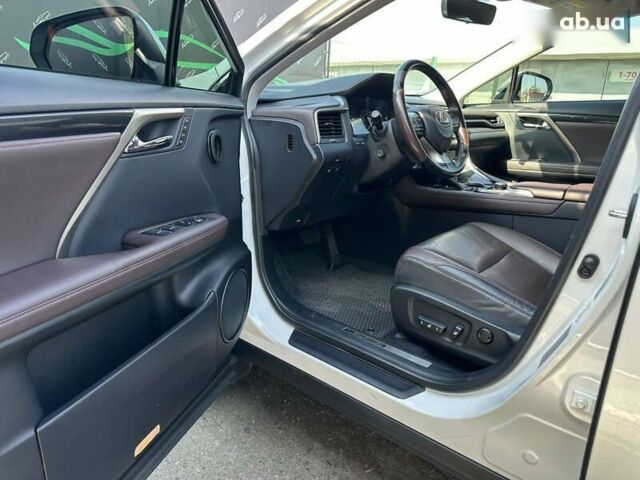 Лексус РХ, объемом двигателя 2 л и пробегом 69 тыс. км за 33500 $, фото 15 на Automoto.ua