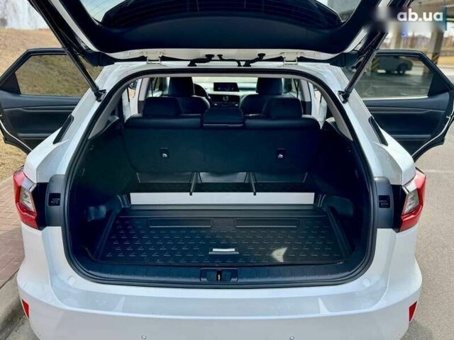 Лексус РХ, объемом двигателя 2 л и пробегом 105 тыс. км за 31800 $, фото 22 на Automoto.ua