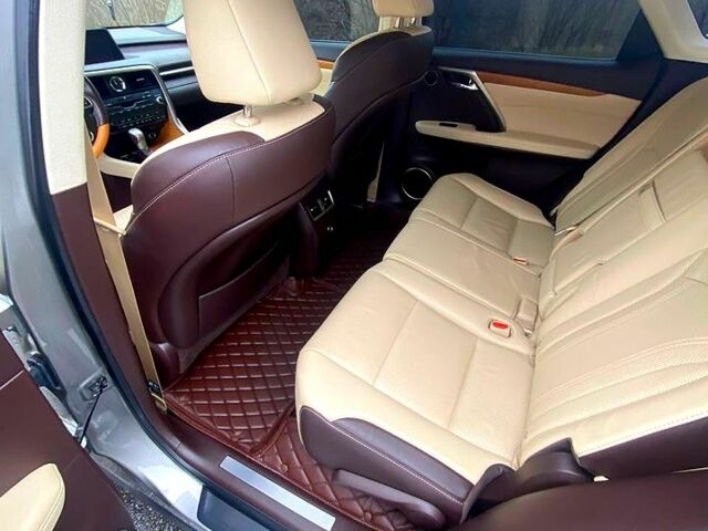 Лексус РХ, объемом двигателя 35 л и пробегом 65 тыс. км за 45000 $, фото 5 на Automoto.ua