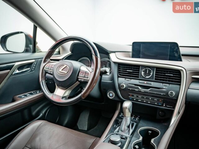 Лексус РХ, объемом двигателя 2 л и пробегом 151 тыс. км за 27895 $, фото 11 на Automoto.ua