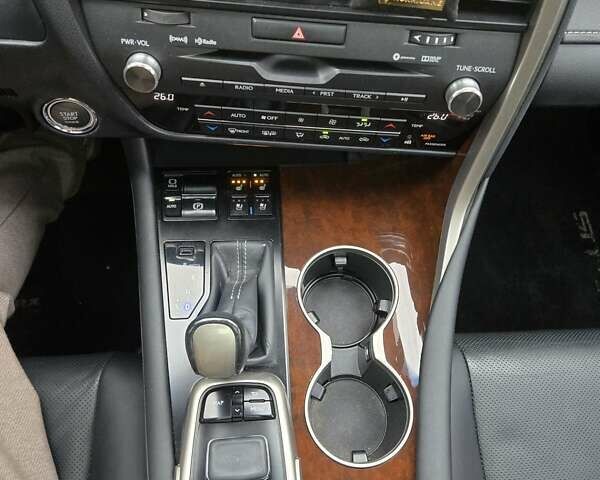 Лексус РХ, объемом двигателя 3.46 л и пробегом 90 тыс. км за 31500 $, фото 2 на Automoto.ua
