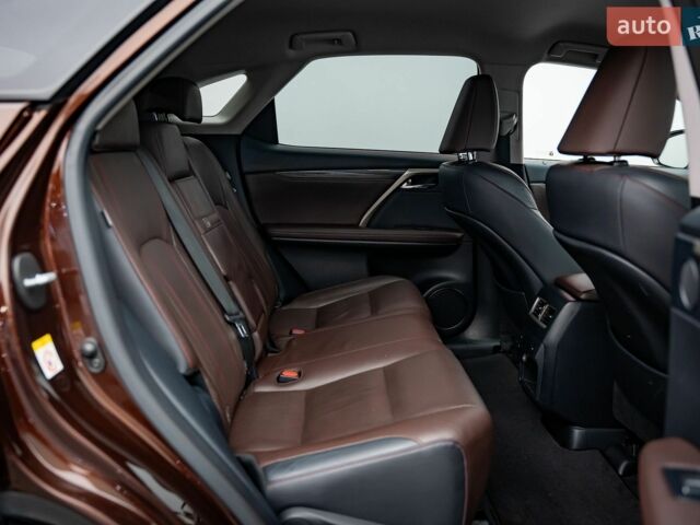Лексус РХ, объемом двигателя 2 л и пробегом 151 тыс. км за 27895 $, фото 23 на Automoto.ua