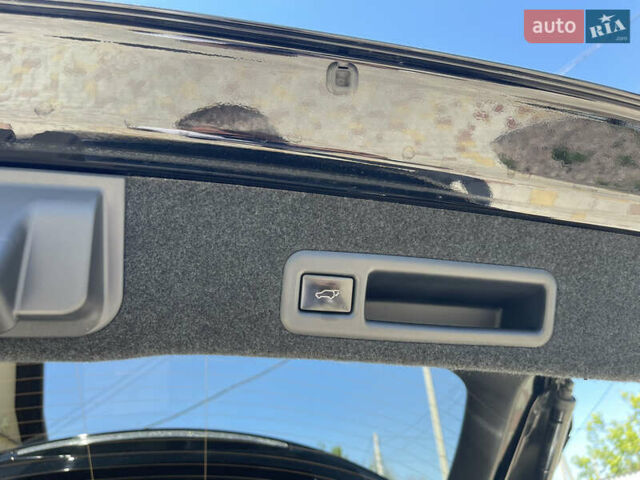 Лексус РХ, объемом двигателя 2 л и пробегом 81 тыс. км за 30300 $, фото 6 на Automoto.ua