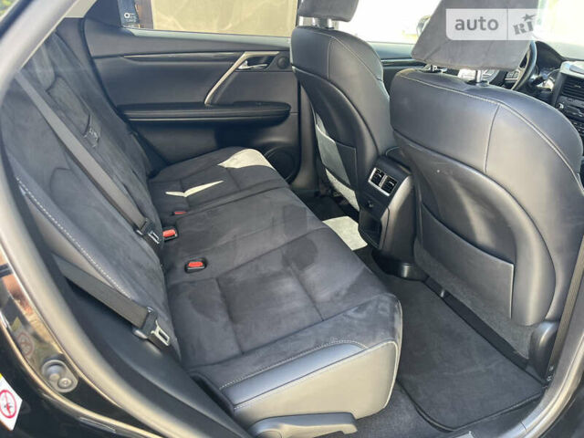 Лексус РХ, объемом двигателя 2 л и пробегом 81 тыс. км за 30300 $, фото 11 на Automoto.ua