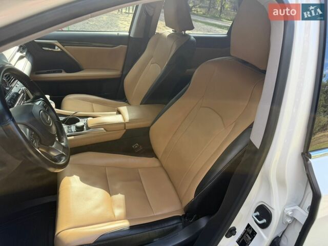 Лексус РХ, объемом двигателя 2 л и пробегом 90 тыс. км за 32500 $, фото 8 на Automoto.ua