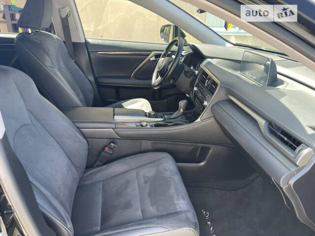Лексус РХ, объемом двигателя 2 л и пробегом 81 тыс. км за 30300 $, фото 12 на Automoto.ua