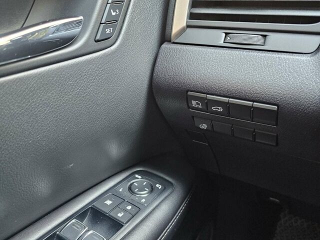 Лексус РХ, об'ємом двигуна 3.46 л та пробігом 87 тис. км за 31900 $, фото 6 на Automoto.ua