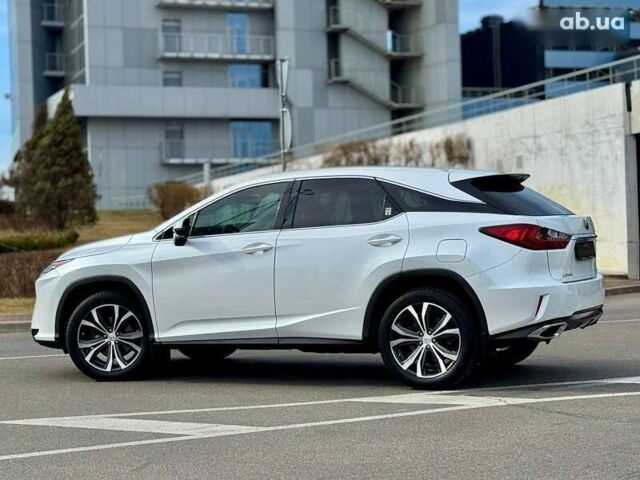 Лексус РХ, объемом двигателя 2 л и пробегом 105 тыс. км за 31800 $, фото 8 на Automoto.ua