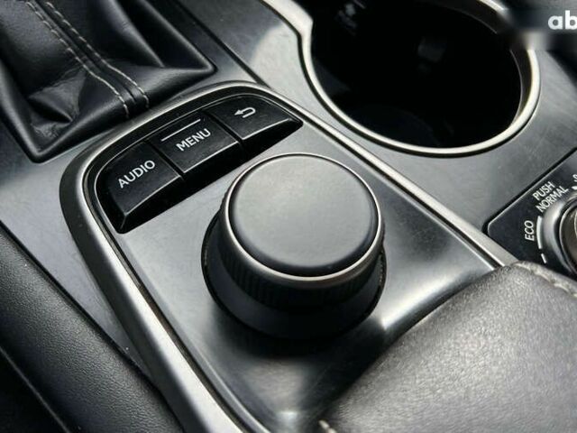 Лексус РХ, объемом двигателя 2 л и пробегом 159 тыс. км за 34700 $, фото 14 на Automoto.ua