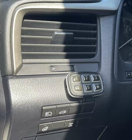 Лексус РХ, объемом двигателя 2 л и пробегом 96 тыс. км за 36000 $, фото 11 на Automoto.ua