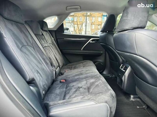 Лексус РХ, объемом двигателя 2 л и пробегом 112 тыс. км за 33500 $, фото 27 на Automoto.ua