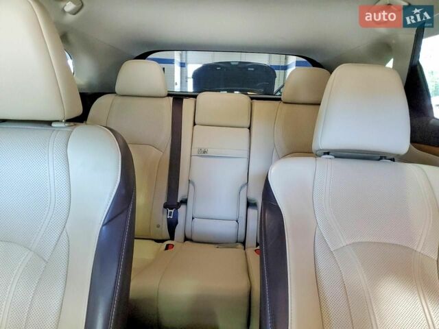 Лексус РХ, об'ємом двигуна 3.46 л та пробігом 100 тис. км за 10000 $, фото 9 на Automoto.ua