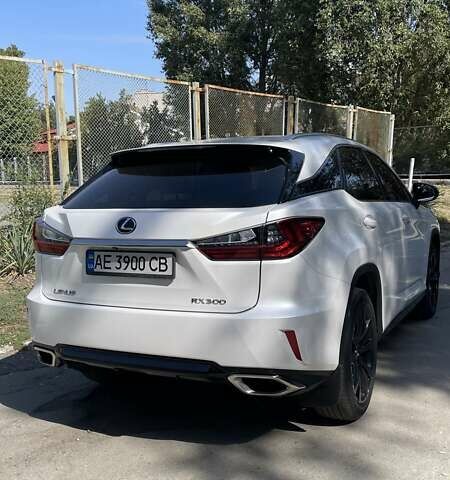 Лексус РХ, объемом двигателя 2 л и пробегом 96 тыс. км за 36000 $, фото 10 на Automoto.ua