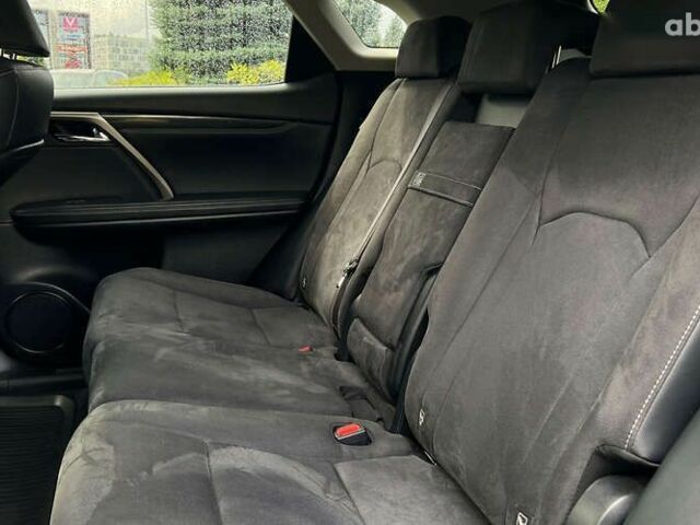 Лексус РХ, объемом двигателя 2 л и пробегом 159 тыс. км за 34700 $, фото 17 на Automoto.ua
