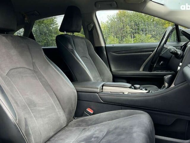 Лексус РХ, объемом двигателя 2 л и пробегом 159 тыс. км за 34700 $, фото 18 на Automoto.ua