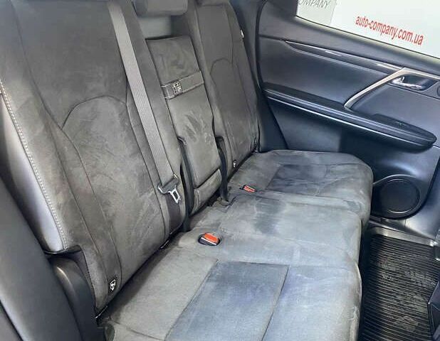 Лексус РХ, объемом двигателя 2 л и пробегом 152 тыс. км за 36450 $, фото 25 на Automoto.ua