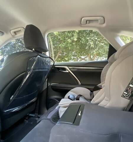 Лексус РХ, объемом двигателя 2 л и пробегом 96 тыс. км за 36000 $, фото 20 на Automoto.ua