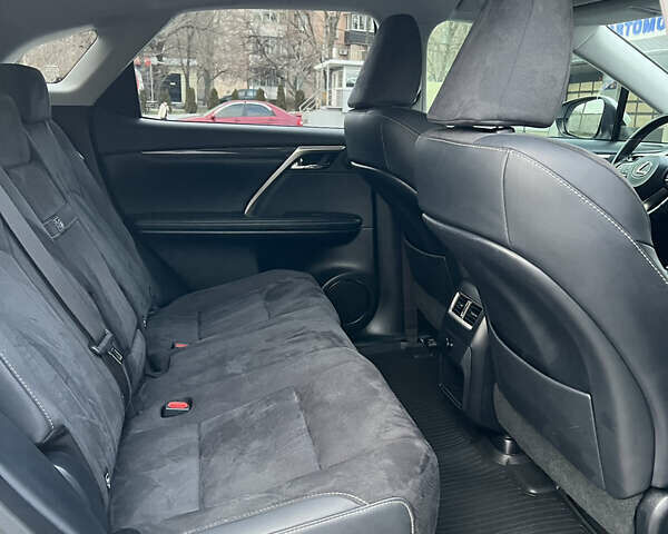 Лексус РХ, объемом двигателя 2 л и пробегом 105 тыс. км за 31000 $, фото 22 на Automoto.ua