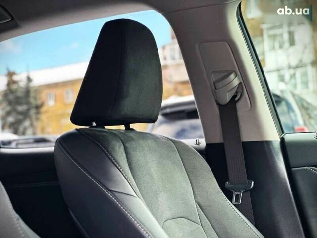 Лексус РХ, объемом двигателя 2 л и пробегом 112 тыс. км за 33500 $, фото 24 на Automoto.ua