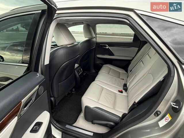 Лексус РХ, объемом двигателя 3.5 л и пробегом 121 тыс. км за 30500 $, фото 9 на Automoto.ua