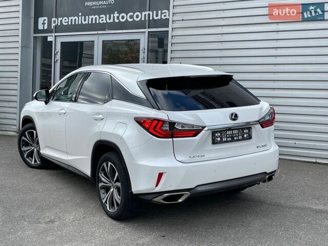 Лексус РХ, объемом двигателя 2 л и пробегом 135 тыс. км за 31900 $, фото 3 на Automoto.ua