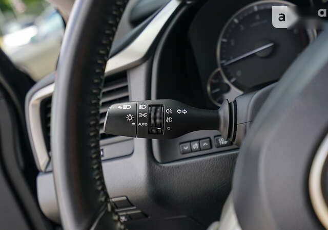 Лексус РХ, объемом двигателя 2 л и пробегом 88 тыс. км за 33586 $, фото 20 на Automoto.ua