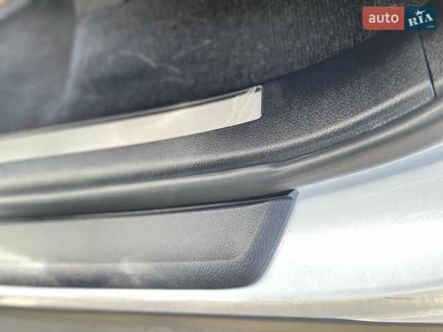 Лексус РХ, объемом двигателя 2 л и пробегом 96 тыс. км за 36000 $, фото 22 на Automoto.ua