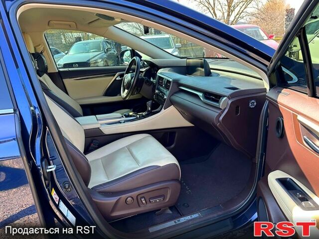 Лексус РХ, объемом двигателя 20 л и пробегом 74 тыс. км за 41500 $, фото 6 на Automoto.ua