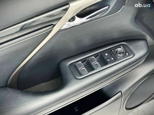 Лексус РХ, объемом двигателя 2 л и пробегом 112 тыс. км за 33500 $, фото 21 на Automoto.ua