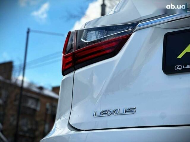 Лексус РХ, объемом двигателя 2 л и пробегом 112 тыс. км за 33500 $, фото 17 на Automoto.ua