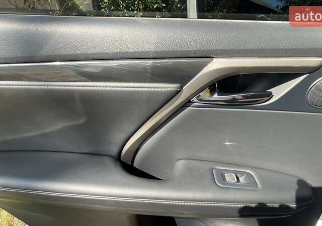 Лексус РХ, объемом двигателя 2 л и пробегом 96 тыс. км за 36000 $, фото 21 на Automoto.ua