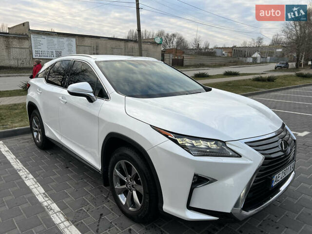 Лексус РХ, объемом двигателя 2 л и пробегом 105 тыс. км за 31000 $, фото 2 на Automoto.ua