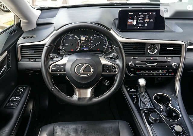 Лексус РХ, объемом двигателя 2 л и пробегом 88 тыс. км за 33586 $, фото 7 на Automoto.ua