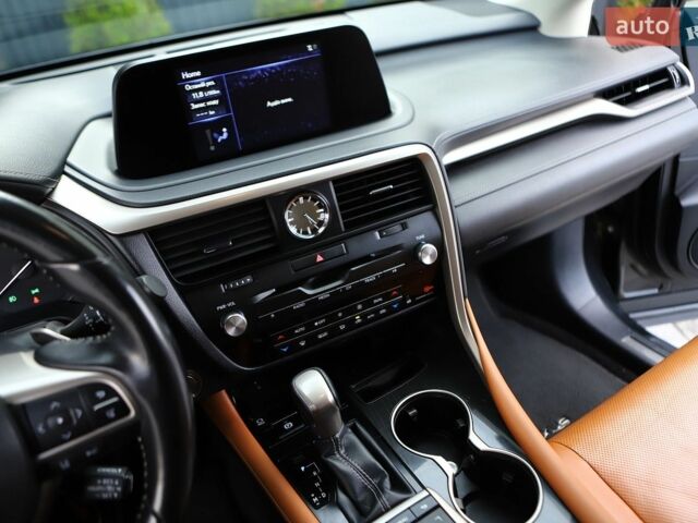 Лексус РХ, объемом двигателя 2 л и пробегом 185 тыс. км за 37500 $, фото 41 на Automoto.ua
