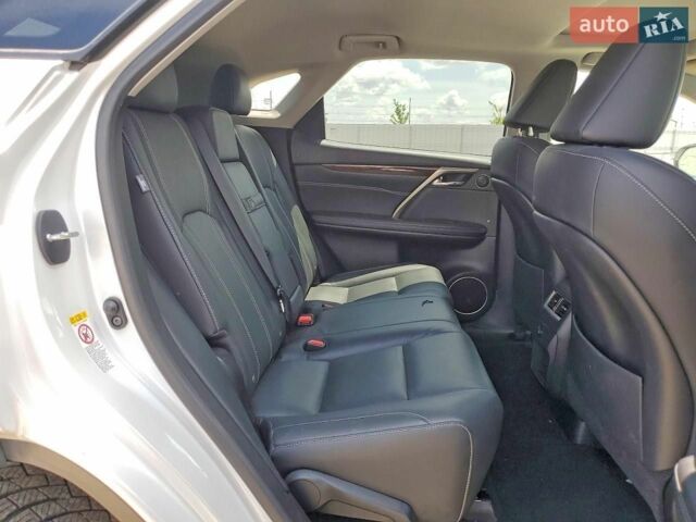 Лексус РХ, объемом двигателя 3.46 л и пробегом 72 тыс. км за 11900 $, фото 10 на Automoto.ua