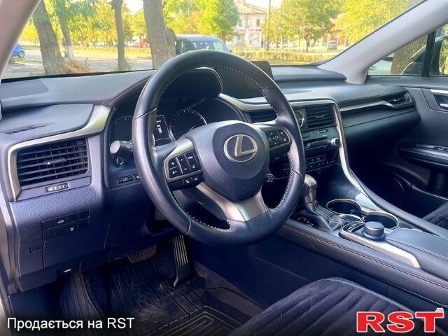 Лексус РХ, объемом двигателя 20 л и пробегом 58 тыс. км за 39999 $, фото 7 на Automoto.ua