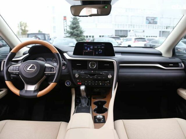 Лексус РХ, объемом двигателя 0 л и пробегом 70 тыс. км за 44000 $, фото 13 на Automoto.ua