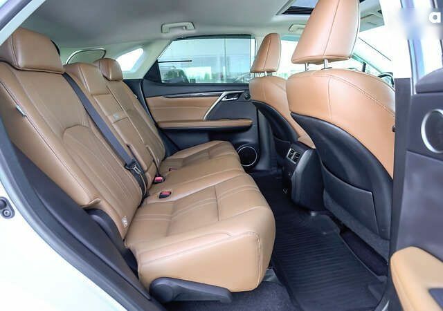 Лексус РХ 2020 в Львове на Automoto.ua Лексус РХ, объемом двигателя 0 л и пробегом 112 тыс. км за 59009 $, фото 6 на Automoto.ua