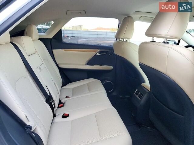 Лексус РХ, об'ємом двигуна 3.46 л та пробігом 14 тис. км за 16200 $, фото 9 на Automoto.ua